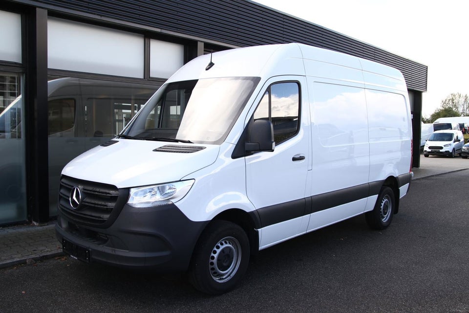 Mercedes Sprinter 317 2,0 CDi A2 Kassevogn aut. RWD