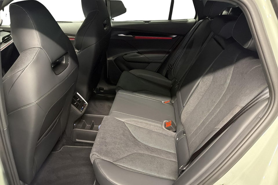 Skoda Elroq 85 iV Sportline 5d