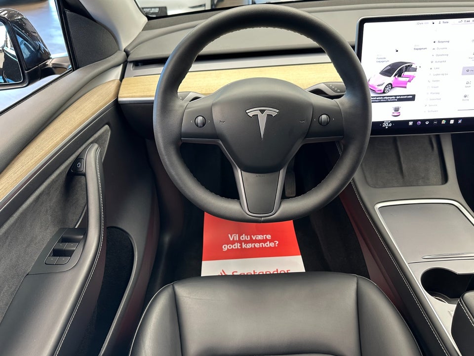 Tesla Model Y RWD 5d