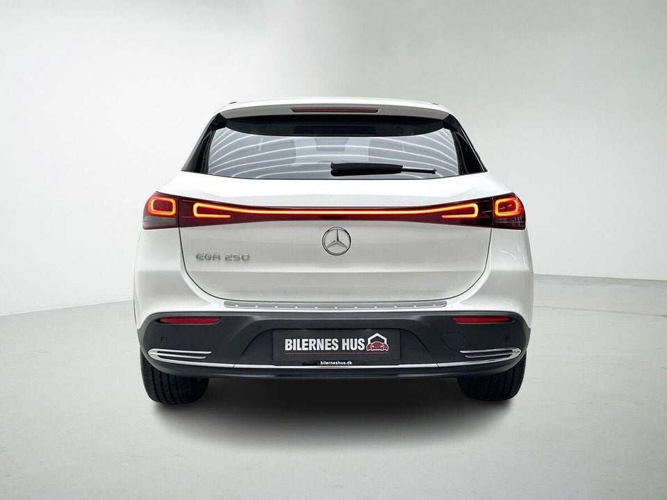 Mercedes EQA250 Progressive 5d
