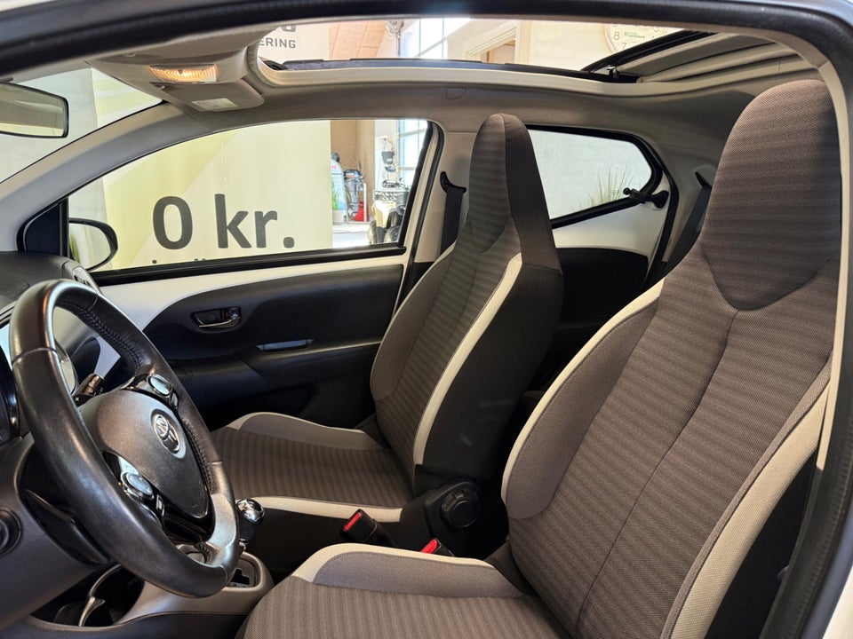 Toyota Aygo 1,0 VVT-i x-sky x-shift 5d