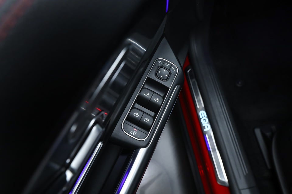 Mercedes EQA350 AMG Advance Plus 4Matic 5d