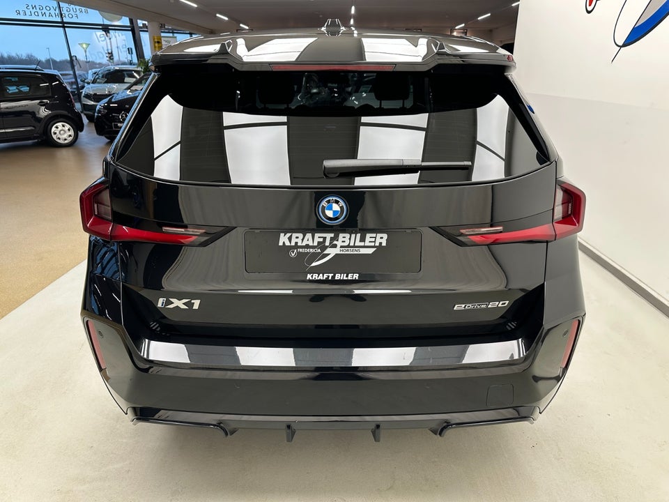 BMW iX1 eDrive20 M-Sport Pro 5d