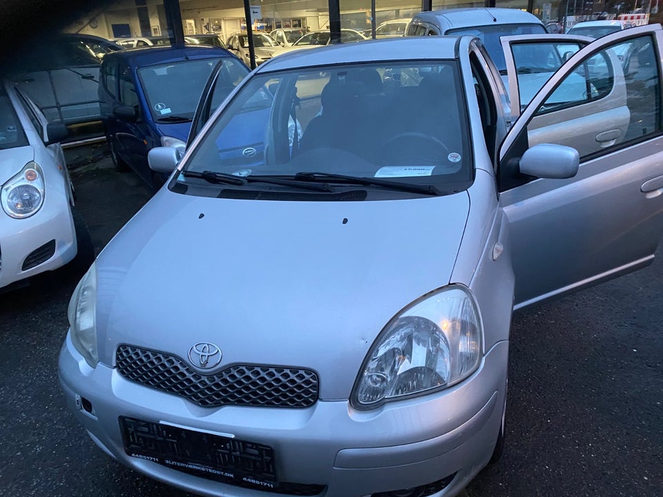 Toyota Yaris 1,4 D-4D Terra 5d