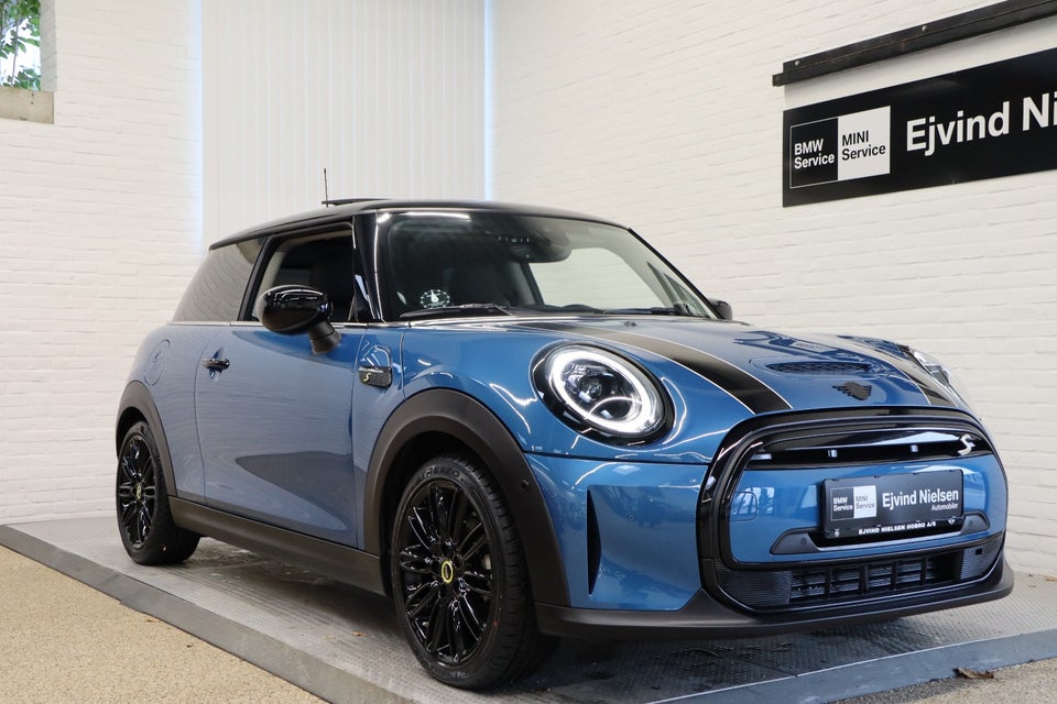 MINI Cooper SE Edition Premium Plus 3d