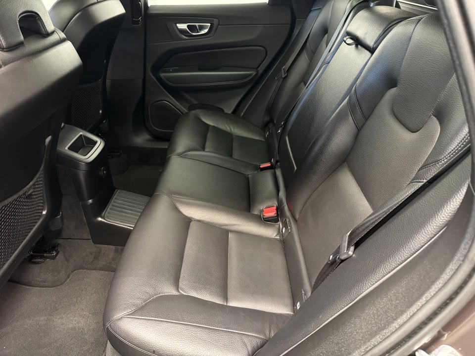 Volvo XC60 2,0 T6 ReCharge Inscription aut. AWD 5d