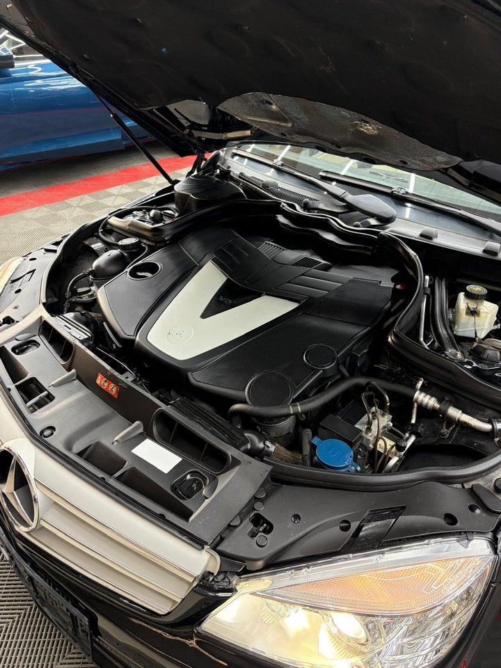 Mercedes C320 3,0 CDi Avantgarde stc. aut. 5d