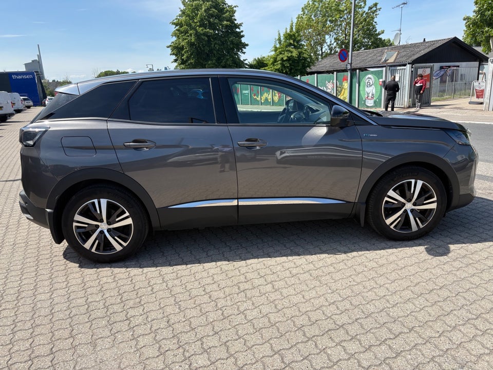 Peugeot 3008 1,6 Hybrid Allure Pack EAT8 5d