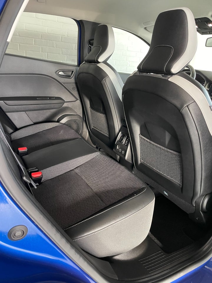 Renault Captur 1,6 E-Tech Intens 5d