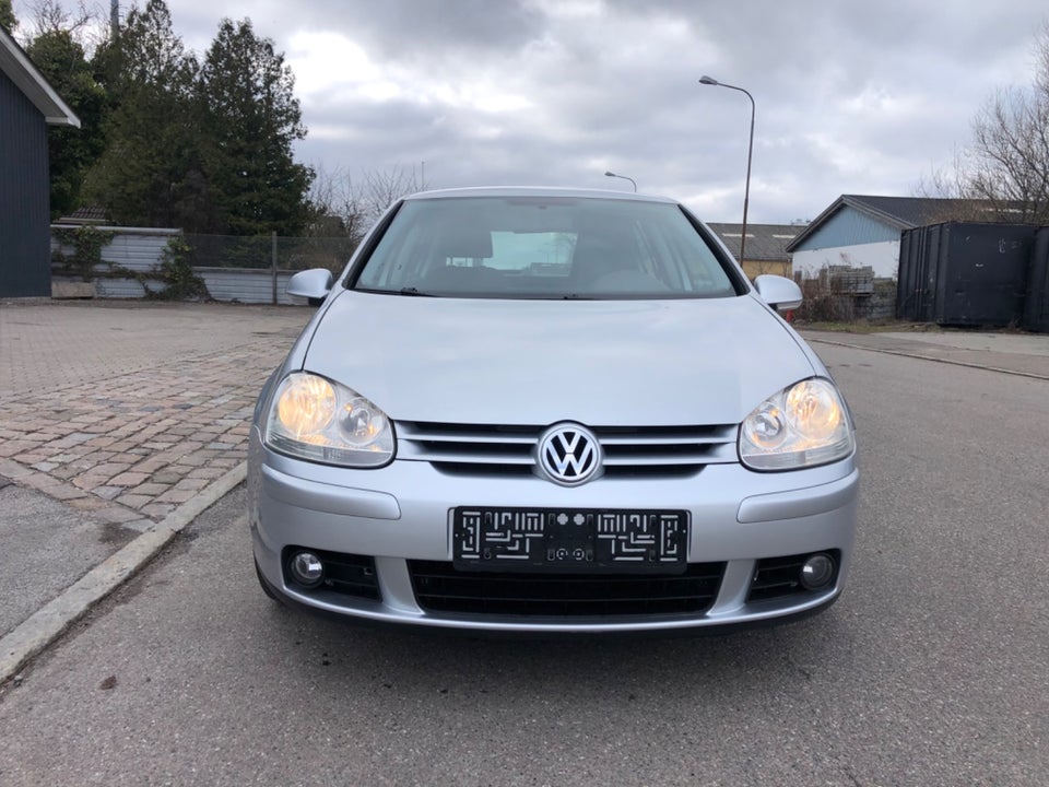 VW Golf V 2,0 FSi 5d