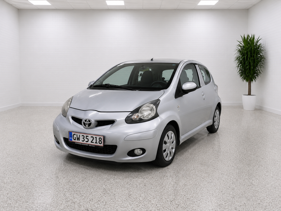 Toyota Aygo 1,0 Plus Silver Line 5d