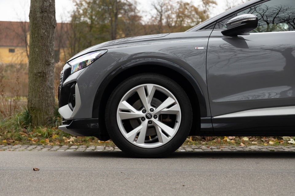 Audi Q4 e-tron 35 S-line 5d