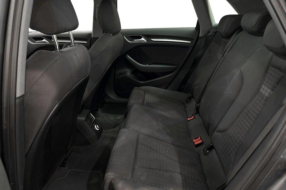Audi A3 40 TFSi Sport Limited Sportback quattro S-tr. 5d
