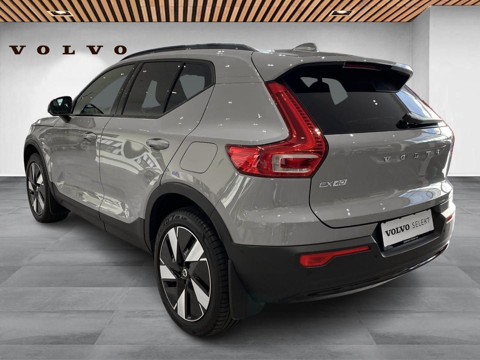 Volvo EX40 Extended Range Plus 5d