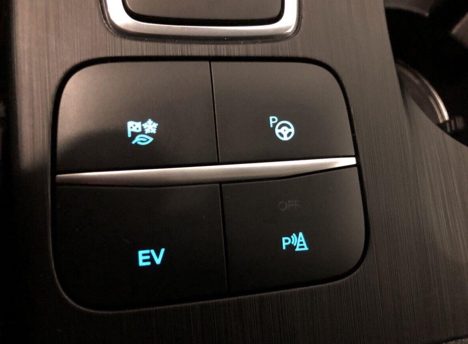 Ford Kuga 2,5 PHEV ST-Line X CVT 5d