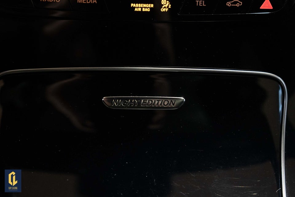 Mercedes C300 e 2,0 AMG Line Night Edition stc. aut. 5d