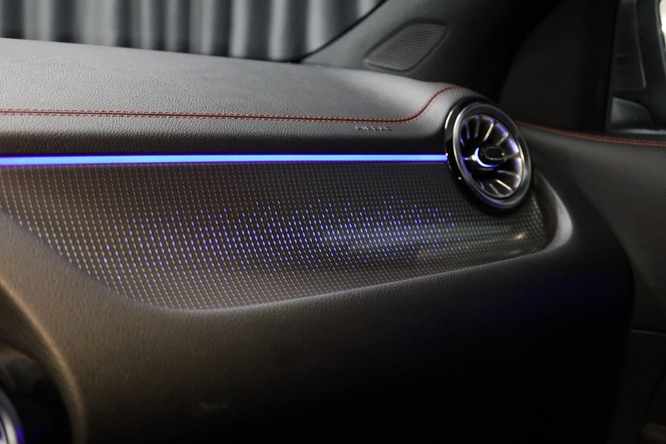 Mercedes EQA300 AMG Line 4Matic 5d