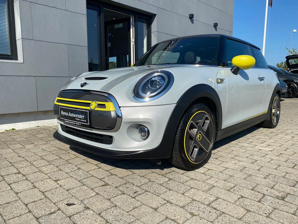 MINI Cooper SE Trim M Greenwich 3d