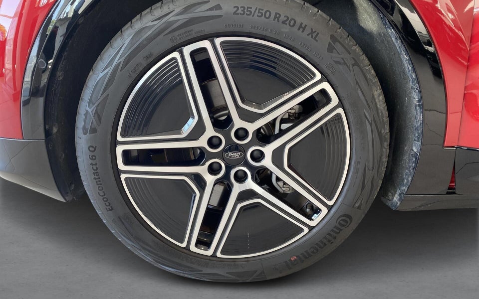 Ford Capri 77 Premium Extended Range 5d