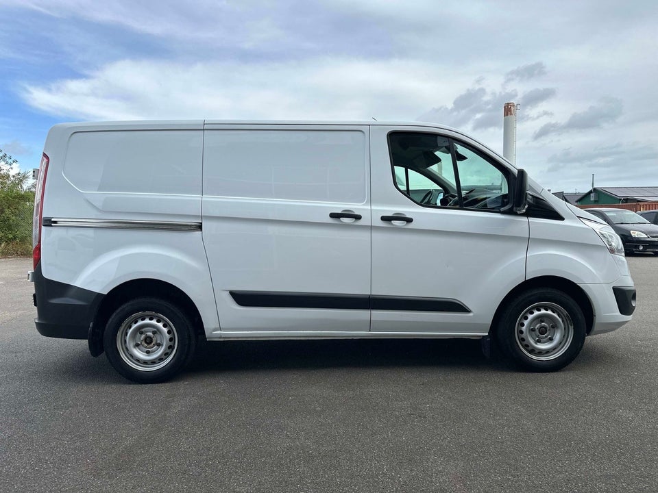 Ford Transit Custom 310L 2,2 TDCi 155 Limited Van 5d