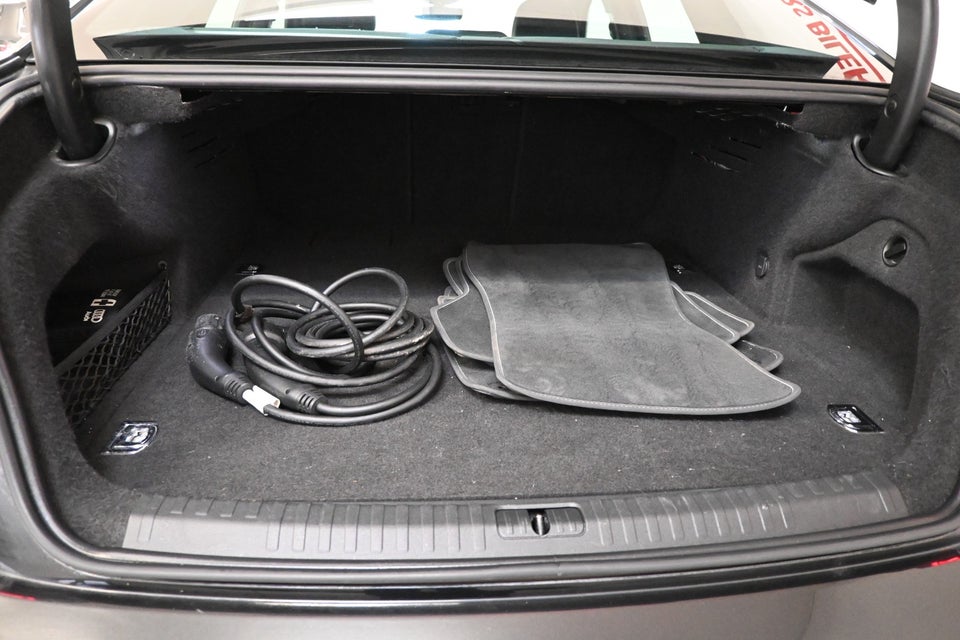 Audi A6 50 TFSi e S-line quattro S-tr. 4d