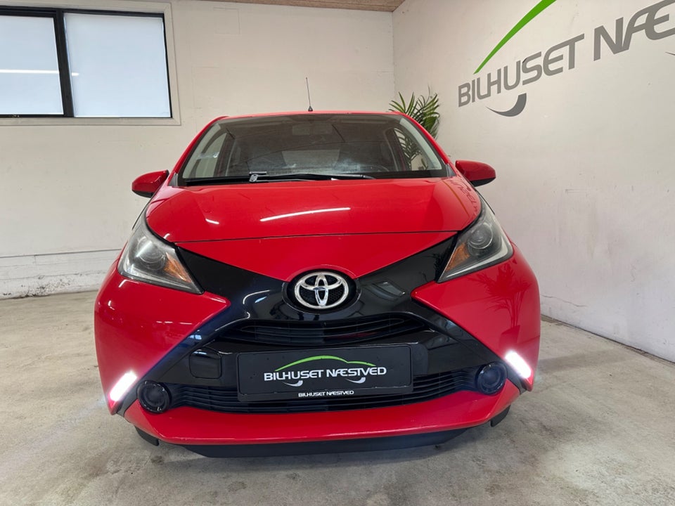 Toyota Aygo 1,0 VVT-i x-press 5d