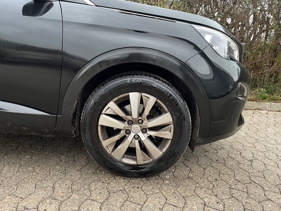 Peugeot 3008 1,2 e-THP 130 Allure 5d