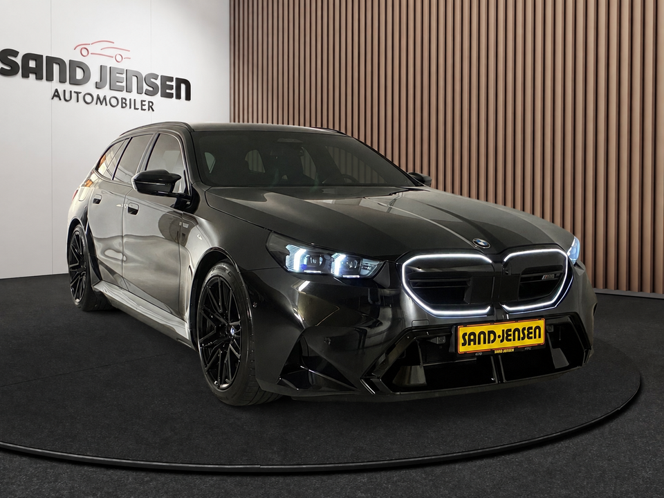 BMW M5 4,4 Touring xDrive aut. Van 5d