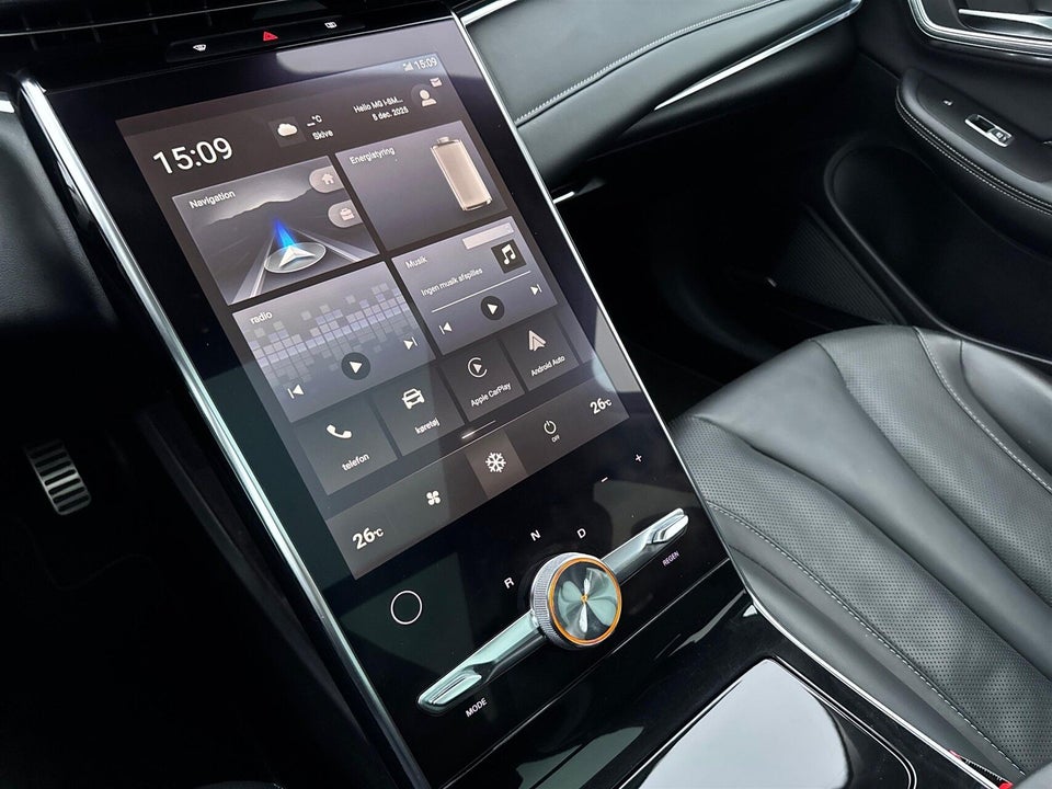 MG Marvel R Luxury 5d