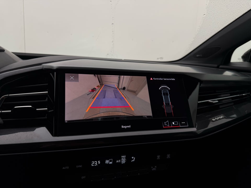 Audi Q4 e-tron 40 S-line Sportback 5d