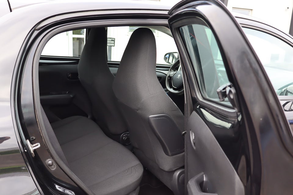 Peugeot 108 1,0 e-VTi 69 Allure 5d
