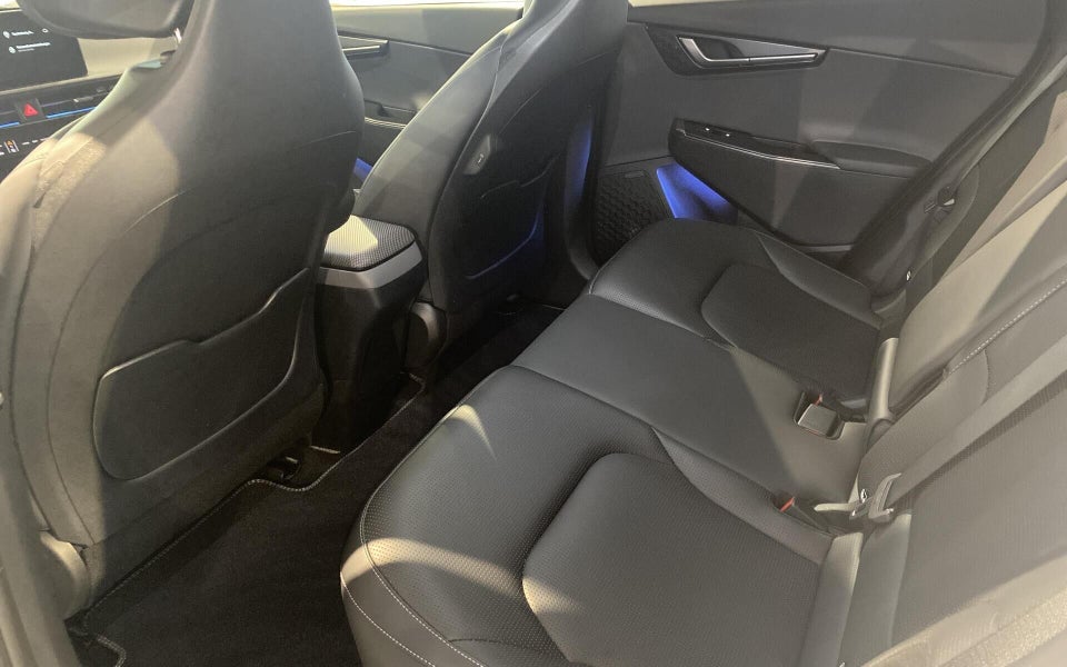 Kia EV6 84 Long Range Upgrade 5d