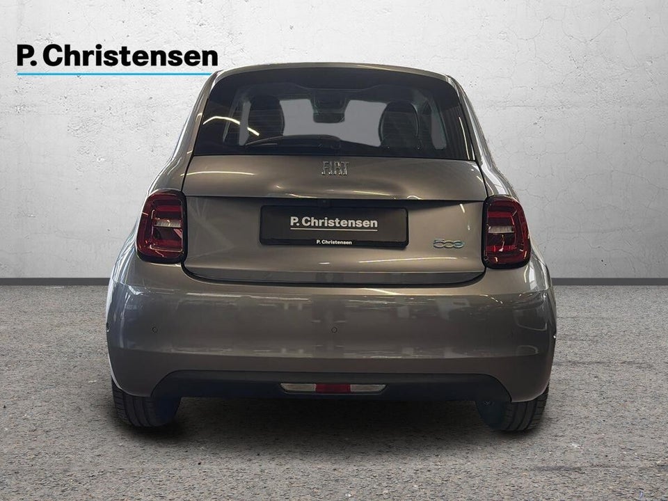 Fiat 500e 42 Icon 3d