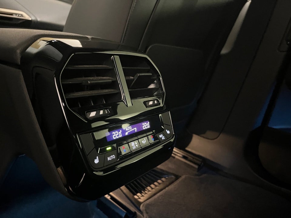 BMW iX xDrive50 Supercharged 5d