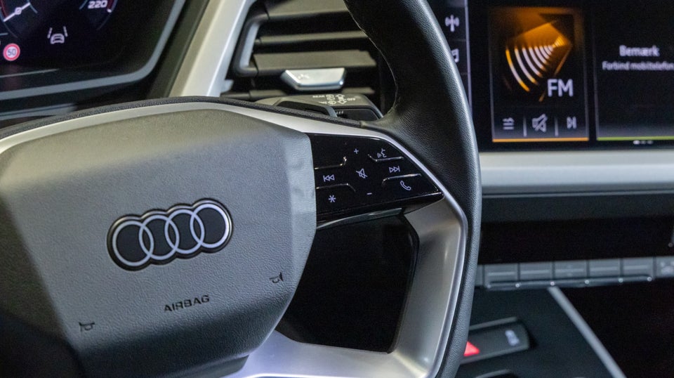 Audi Q4 e-tron 45 S-line 5d