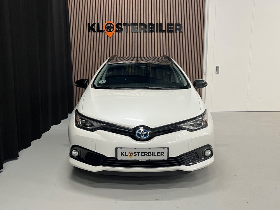 Toyota Auris 1,8 Hybrid H2 Comfort Touring Sports CVT 5d