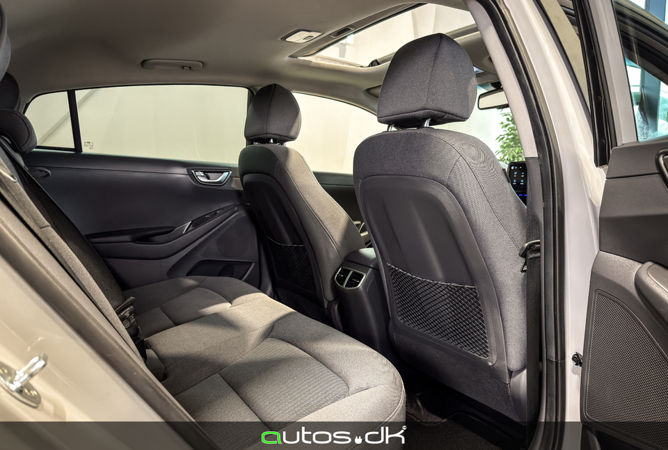 Hyundai Ioniq 40 EV Premium 5d