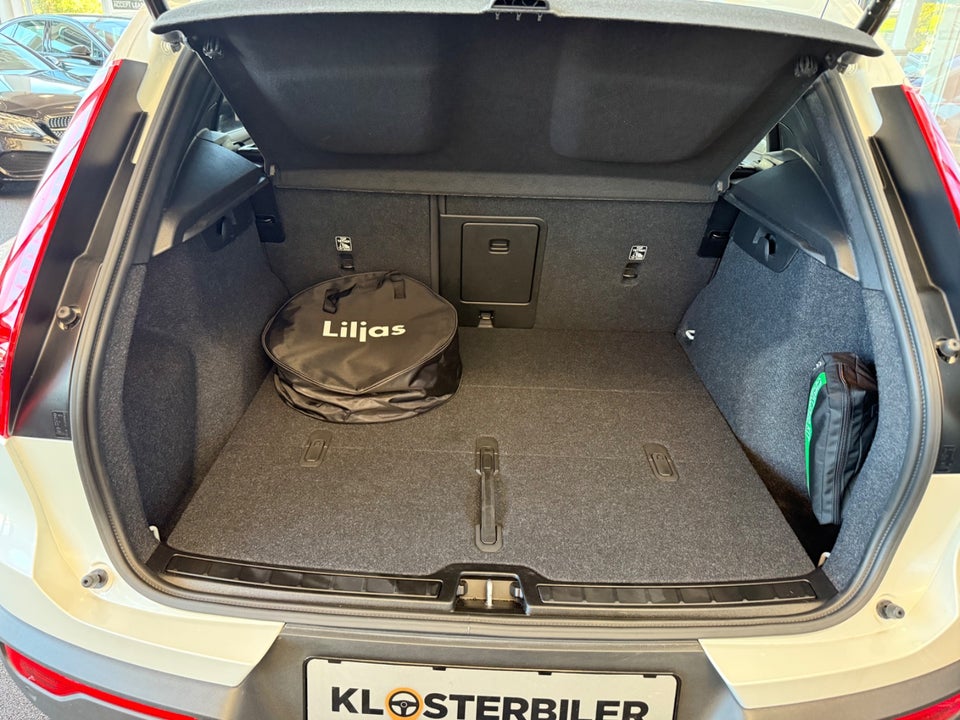 Volvo EX40 Extended Range Core 5d