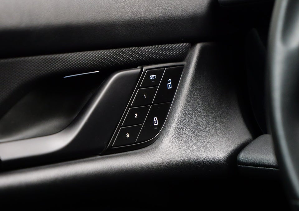 Porsche Taycan 4 Performance+ Cross Turismo 5d