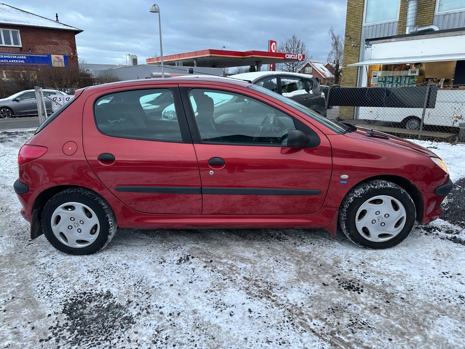 Peugeot 206 1,4 XR 5d
