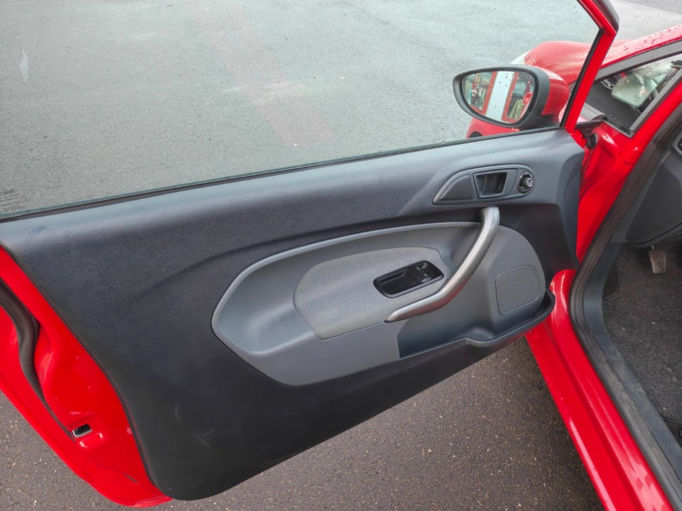 Ford Fiesta 1,25 60 Ambiente 3d