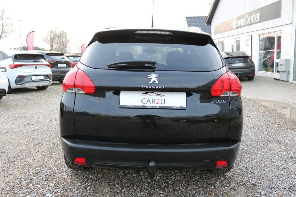 Peugeot 2008 1,2 VTi 82 Motion+ 5d