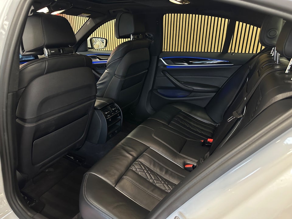 BMW 530d 3,0 Sport Line xDrive aut. 4d