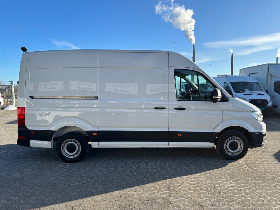 VW Crafter 35 2,0 TDi 177 Kassevogn L3H2 aut.