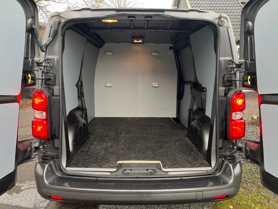 Peugeot Expert 2,0 BlueHDi 122 L2 Ultimate EAT8 Van