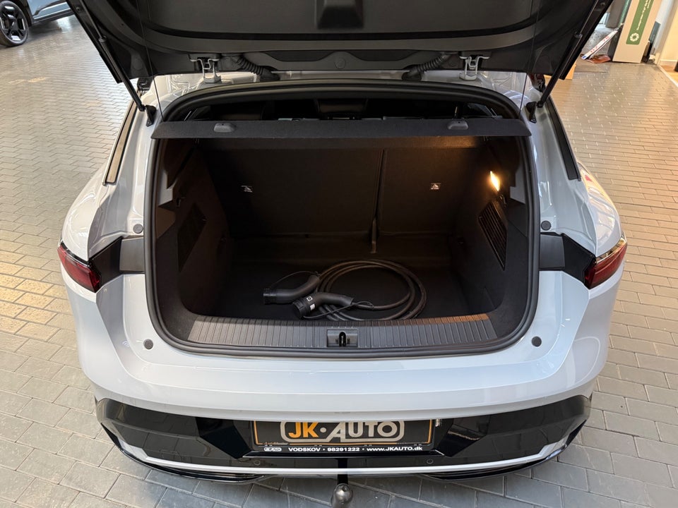 Renault Megane E-Tech 60 Iconic 5d