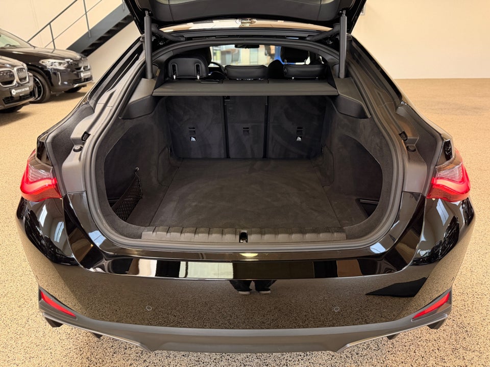 BMW i4 eDrive35 Charged 5d