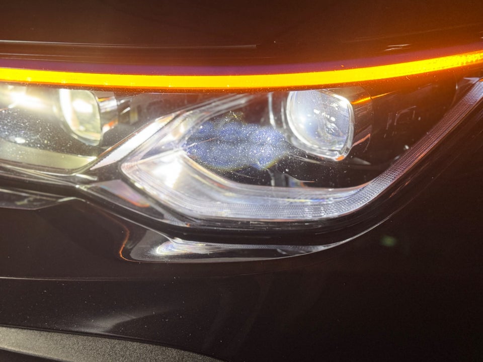 VW Golf VIII 1,4 GTE DSG 5d