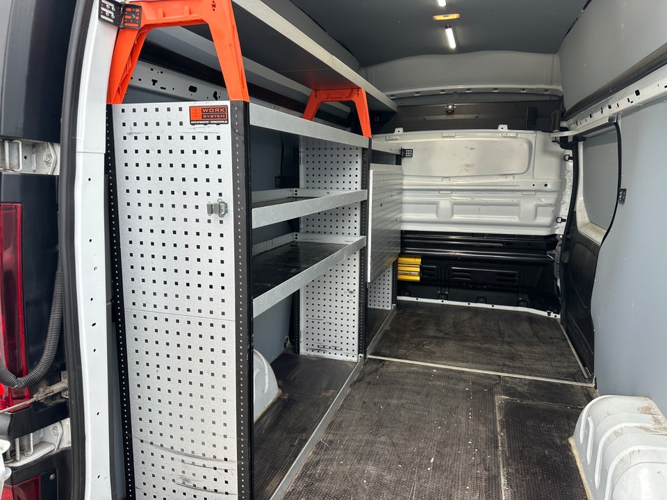 Renault Trafic T29 2,0 dCi 145 L2H2