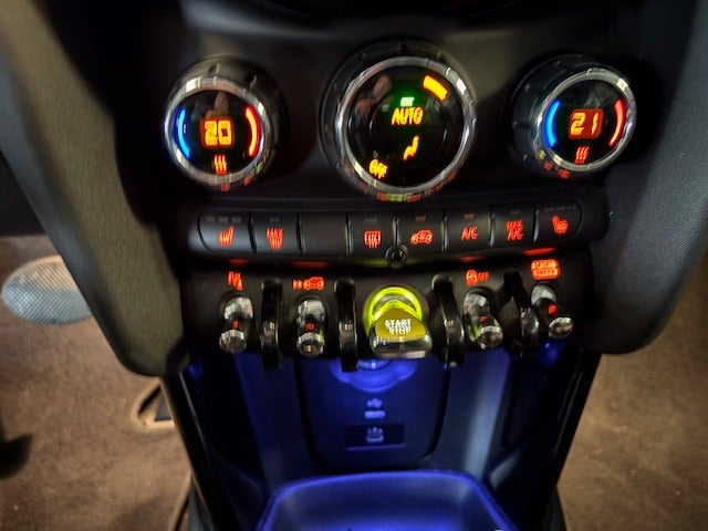 MINI Cooper SE Edition Premium Plus 3d